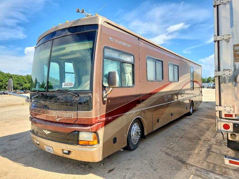 64053856 :رقم المزاد ، 4UZACJDC56CX33654 vin ، 2006 Fleetwood Discovery مزاد بيع