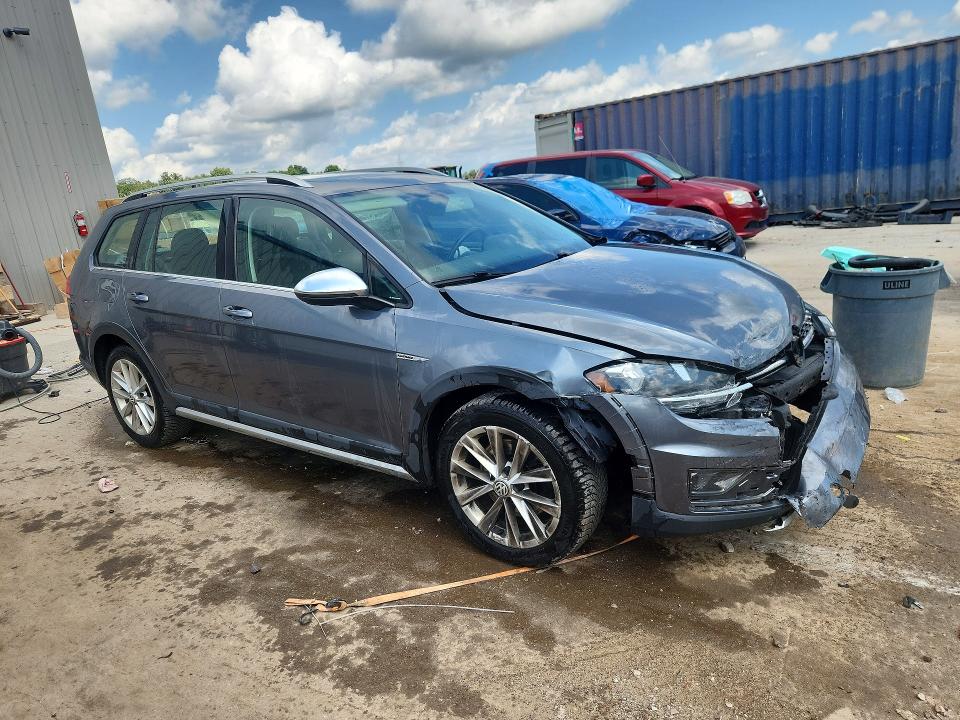 63785496 :رقم المزاد ، 3VWH17AU6JM751187 vin ، 2018 Volkswagen Golf Alltrack مزاد بيع