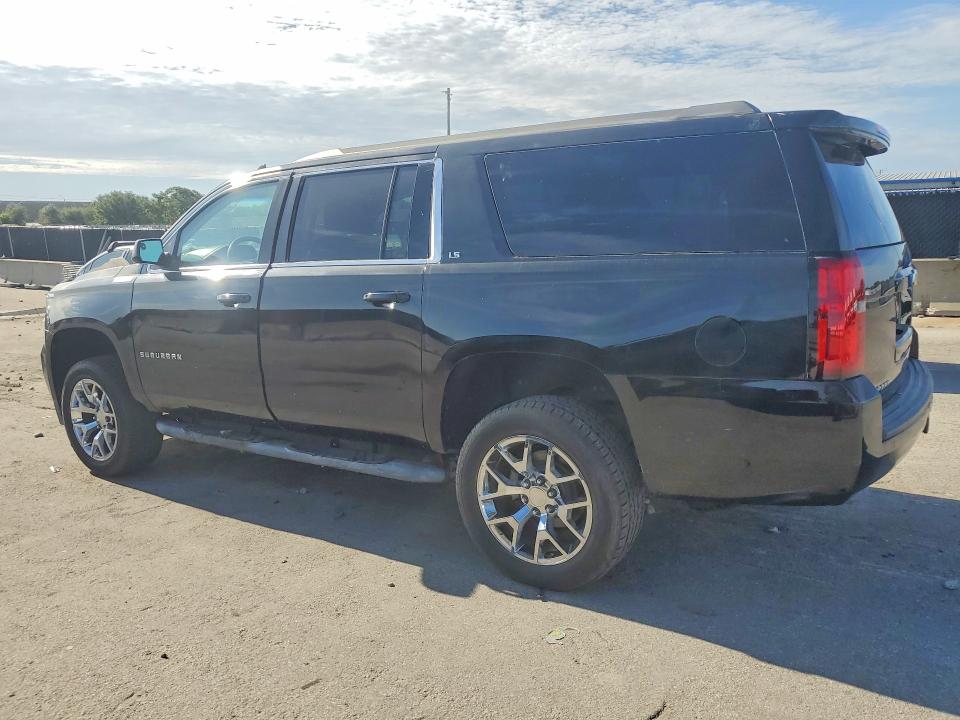 65374116 :رقم المزاد ، 1GNSCHEC9FR585125 vin ، 2015 Chevrolet Suburban مزاد بيع