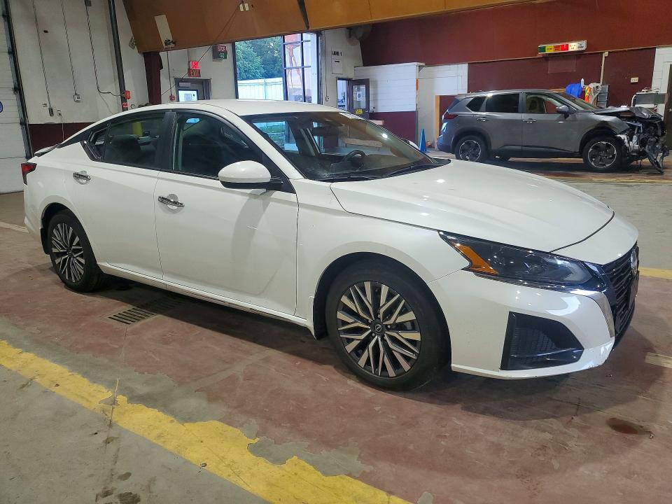 2023 Nissan Altima მანქანა იყიდება აუქციონზე, vin: 1N4BL4DV5PN424466, აუქციონის ნომერი: 63851086