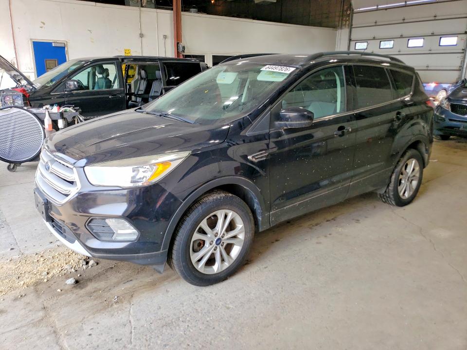 64497826 :رقم المزاد ، 1FMCU9GD5JUB15990 vin ، 2018 Ford Escape مزاد بيع