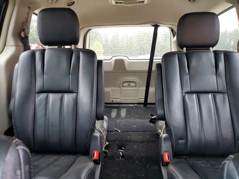 2015 Chrysler Town & Country მანქანა იყიდება აუქციონზე, vin: 2C4RC1BGXFR662018, აუქციონის ნომერი: 66481376