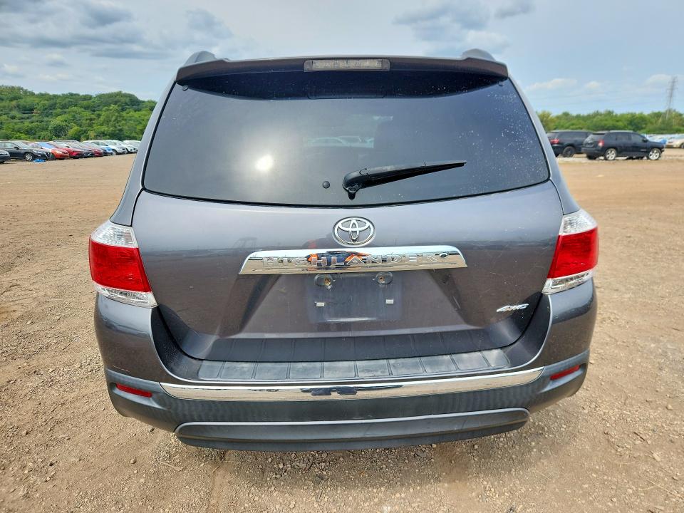 Продажа на аукционе авто 2013 Toyota Highlander, vin: 5TDBK3EH2DS245467, номер лота: 67143286