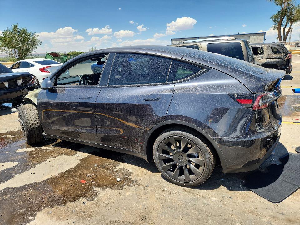 63229996 :رقم المزاد ، 7SAYGDEE9RF065490 vin ، 2024 Tesla Model Y مزاد بيع