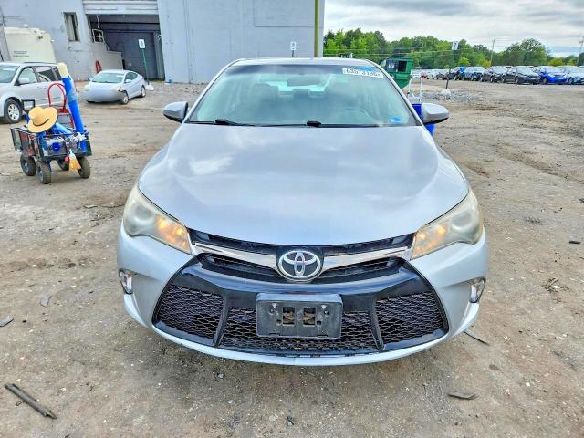 2016 Toyota Camry მანქანა იყიდება აუქციონზე, vin: 4T1BF1FK1GU593484, აუქციონის ნომერი: 63573196