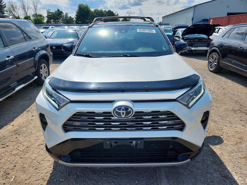 63667686 :رقم المزاد ، 2T3RWRFV6MW102868 vin ، 2021 Toyota Rav4 مزاد بيع