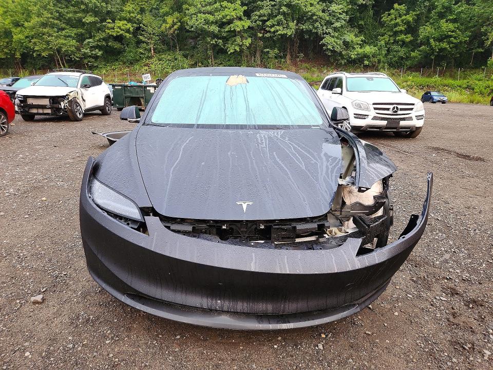 Auction sale of the 2025 Tesla Model 3, vin: 5YJ3E1EAXSF035798, lot number: 63357126