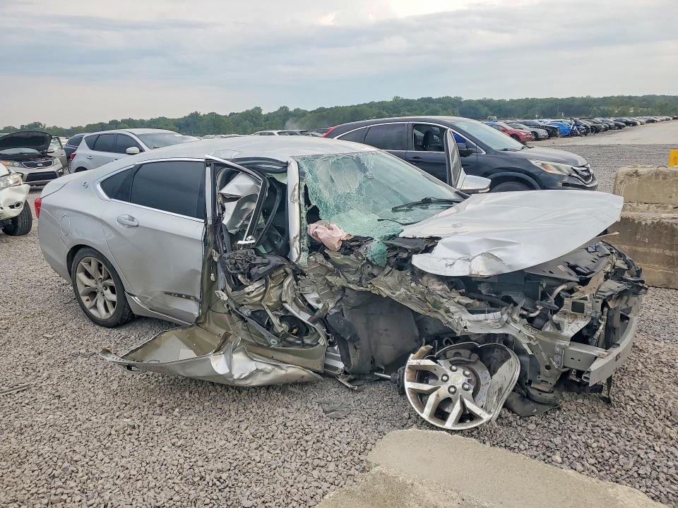 63947136 :رقم المزاد ، 1G1105S32KU115843 vin ، 2019 Chevrolet Impala مزاد بيع