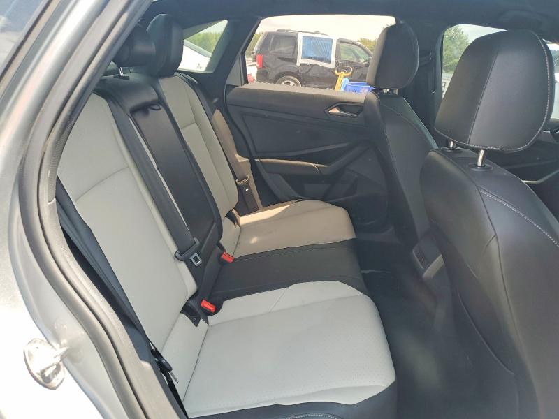 64321176 :رقم المزاد ، 3VWC57BU2MM038045 vin ، 2021 Volkswagen Jetta مزاد بيع