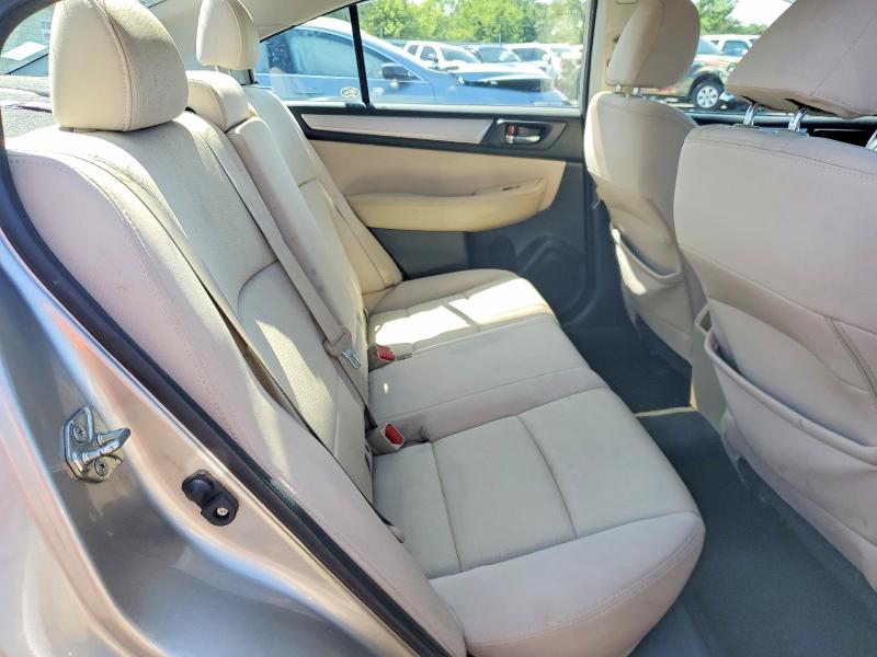 66030256 :رقم المزاد ، 4S3BNAH61H3006831 vin ، 2017 Subaru Legacy مزاد بيع