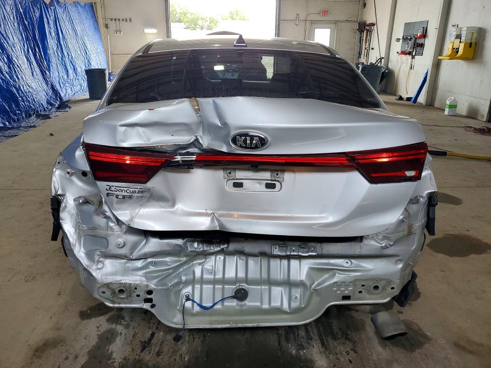 2021 Kia Forte მანქანა იყიდება აუქციონზე, vin: 3KPF24AD1ME277508, აუქციონის ნომერი: 65522806