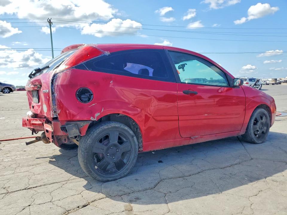 2005 Ford Focus მანქანა იყიდება აუქციონზე, vin: 3FAHP31N25R116274, აუქციონის ნომერი: 63358626