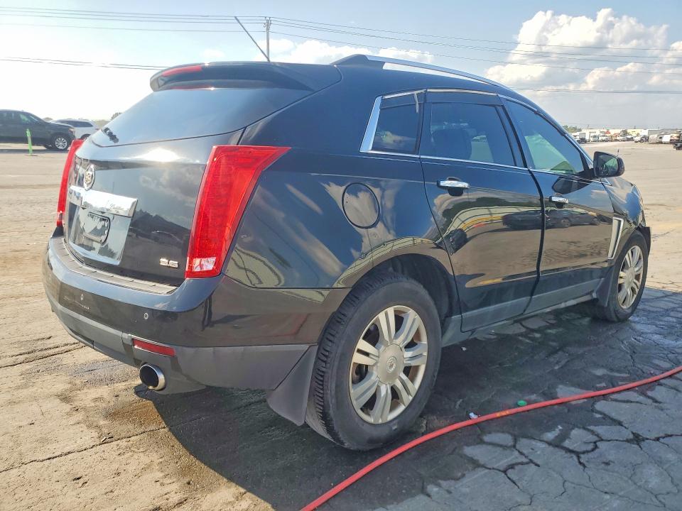 66970806 :رقم المزاد ، 3GYFNBE33FS587512 vin ، 2015 Cadillac Srx مزاد بيع