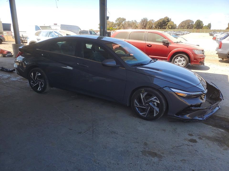 65226996 :رقم المزاد ، KMHLS4DG4SU005795 vin ، 2025 Hyundai Elantra مزاد بيع