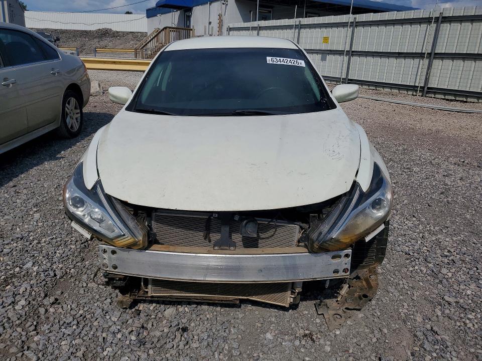2018 Nissan Altima მანქანა იყიდება აუქციონზე, vin: 1N4AL3AP2JC173422, აუქციონის ნომერი: 63442426