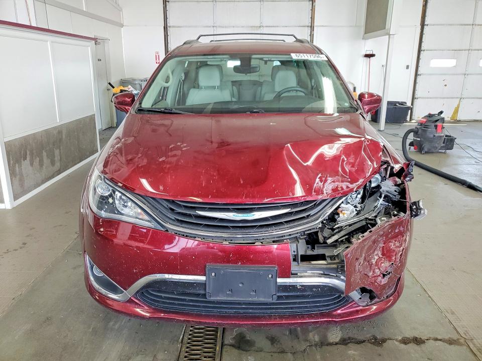 2018 Chrysler Pacifica მანქანა იყიდება აუქციონზე, vin: 2C4RC1H75JR127002, აუქციონის ნომერი: 65117596