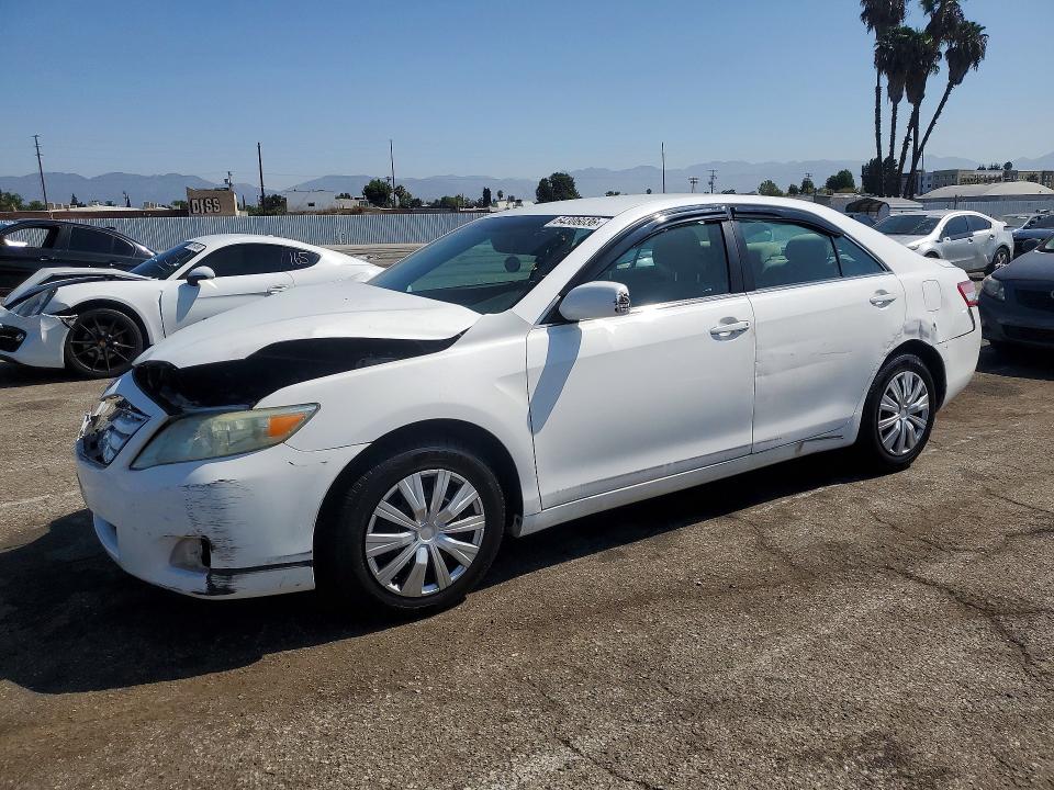 2011 Toyota Camry მანქანა იყიდება აუქციონზე, vin: 4T4BF3EK1BR102522, აუქციონის ნომერი: 64306036