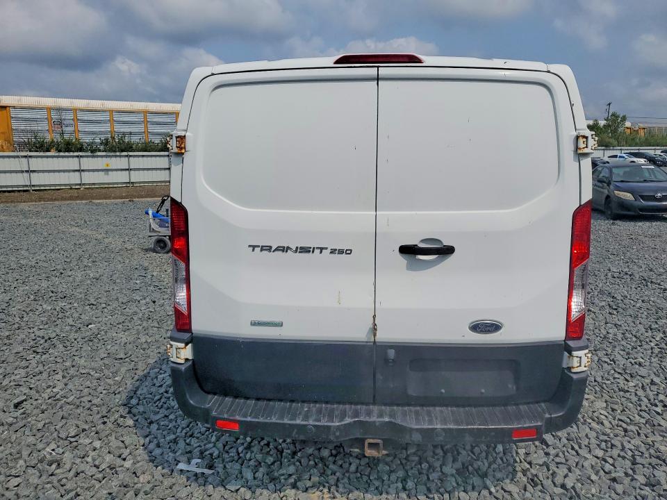 2017 Ford Transit მანქანა იყიდება აუქციონზე, vin: 1FTYR1YG2HKB28322, აუქციონის ნომერი: 65293836