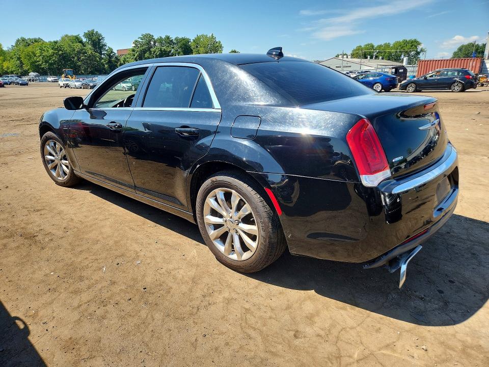 Продаж на аукціоні авто 2015 Chrysler 300, vin: 2C3CCARG7FH927273, номер лоту: 63414386