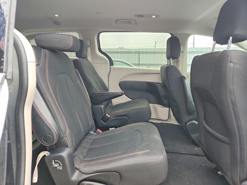 Продажа на аукционе авто 2017 Chrysler Pacifica, vin: 2C4RC1DG1HR515425, номер лота: 64730686