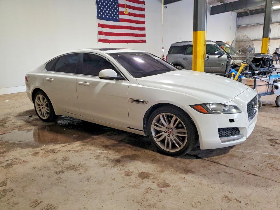 Продаж на аукціоні авто 2016 Jaguar Xf, vin: SAJBK4BV3GCY12423, номер лоту: 63699606