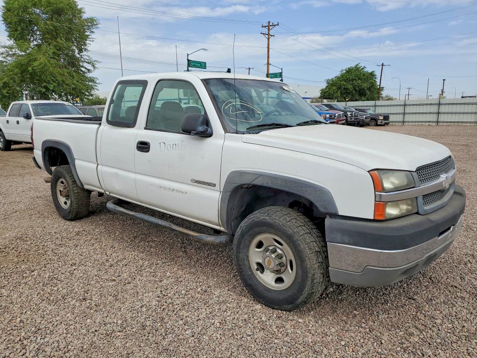 57459066 :رقم المزاد ، 1GCHC29UX4E382459 vin ، 2004 Chevrolet Silverado مزاد بيع