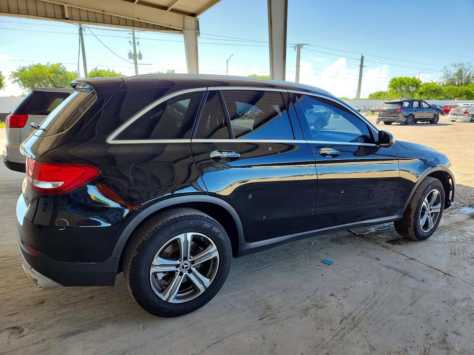 63782096 :رقم المزاد ، WDC0G4JB3KV127201 vin ، 2019 Mercedes-benz Glc مزاد بيع