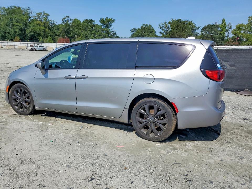 Продаж на аукціоні авто 2019 Chrysler Pacifica, vin: 2C4RC1FGXKR593805, номер лоту: 64297906