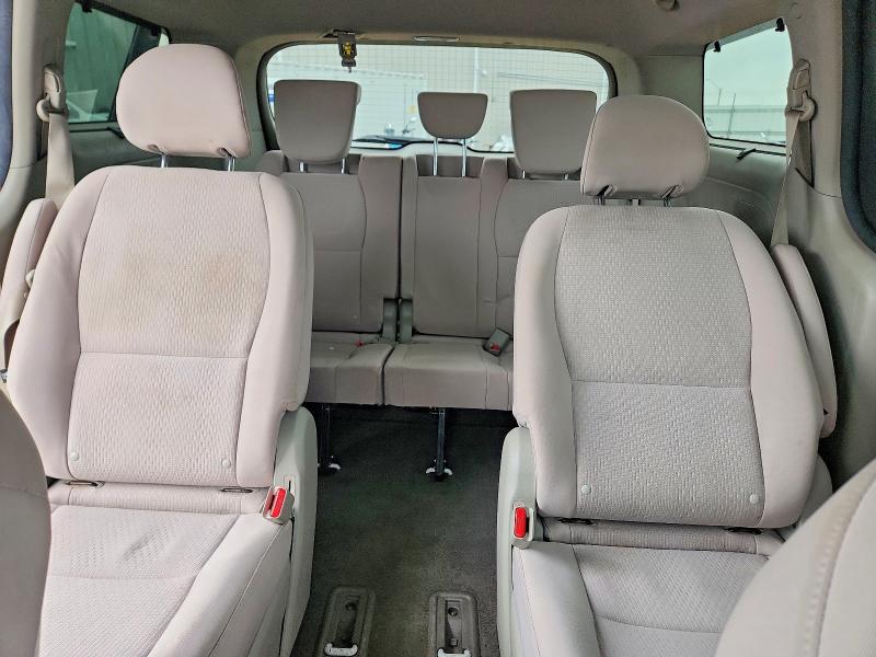 Продажа на аукционе авто 2017 Kia Sedona, vin: KNDMB5C1XH6323641, номер лота: 65173506