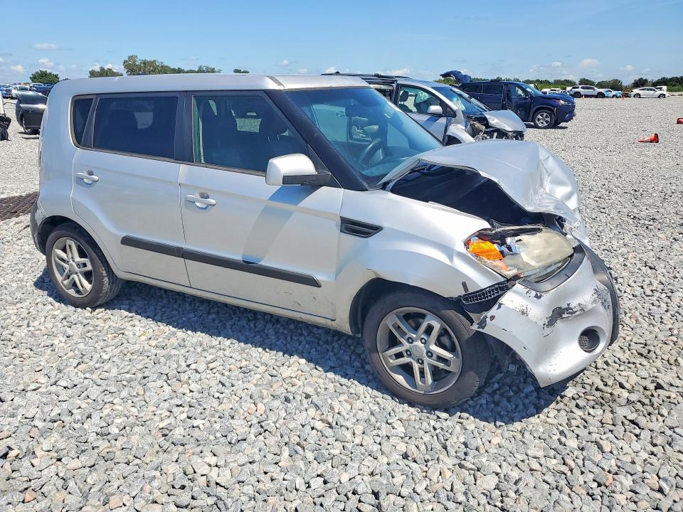 2011 Kia Soul მანქანა იყიდება აუქციონზე, vin: KNDJT2A27B7711728, აუქციონის ნომერი: 64896876