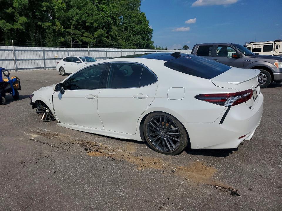 2022 Toyota Camry მანქანა იყიდება აუქციონზე, vin: 4T1K61AK9NU015881, აუქციონის ნომერი: 66123416
