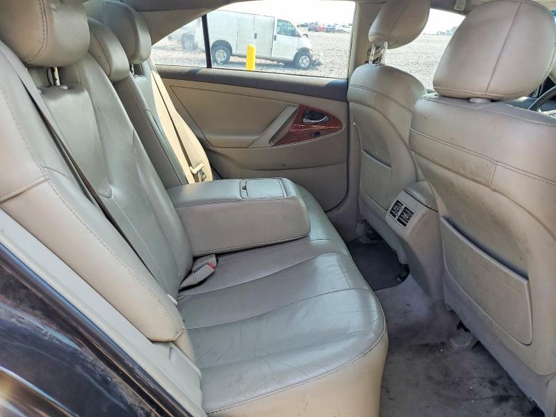 64583576 :رقم المزاد ، 4T1BF3EK0BU222760 vin ، 2011 Toyota Camry مزاد بيع