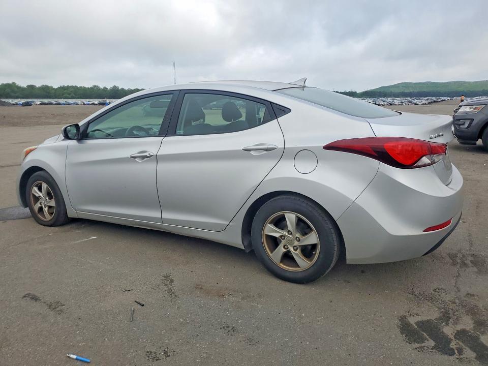 64147376 :رقم المزاد ، KMHDH4AE7FU266561 vin ، 2015 Hyundai Elantra مزاد بيع