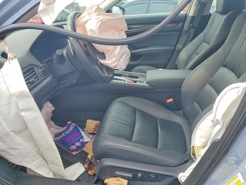 Продажа на аукционе авто 2022 Honda Accord, vin: 1HGCV1F45NA083247, номер лота: 64291556