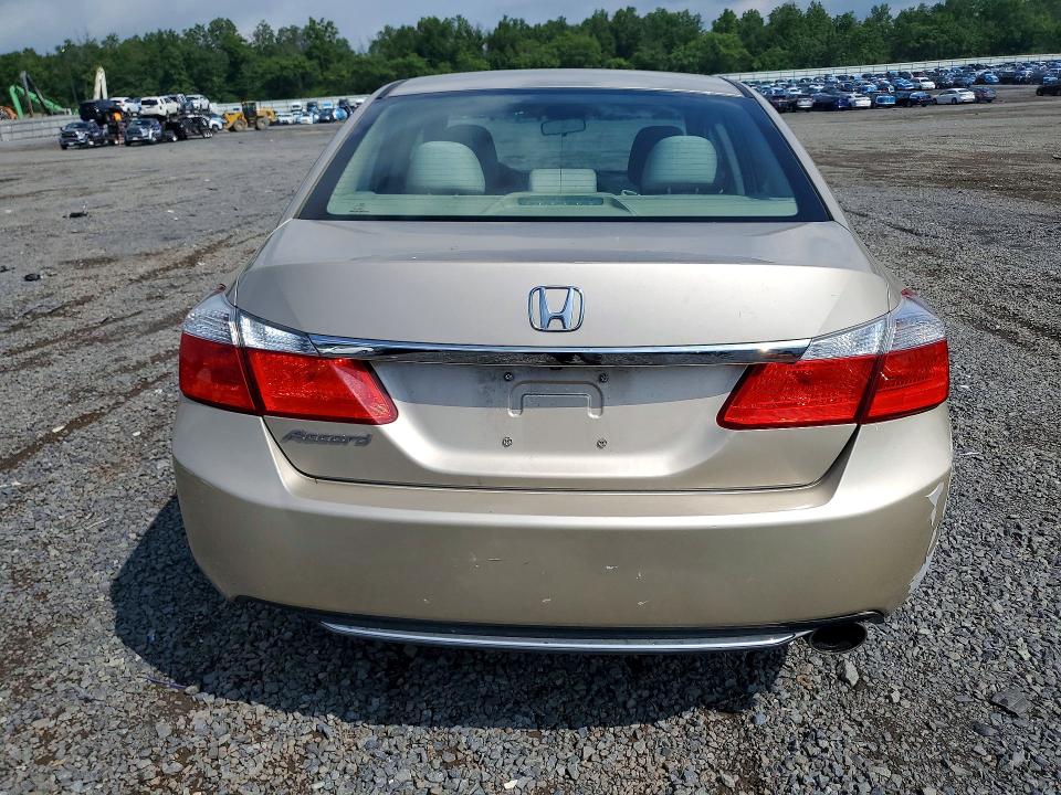 Продажа на аукционе авто 2015 Honda Accord, vin: 1HGCR2F30FA076015, номер лота: 64132076