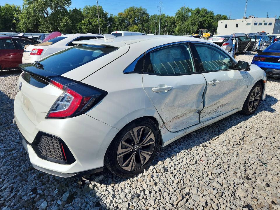 Продаж на аукціоні авто 2018 Honda Civic, vin: SHHFK7H53JU206704, номер лоту: 63651156