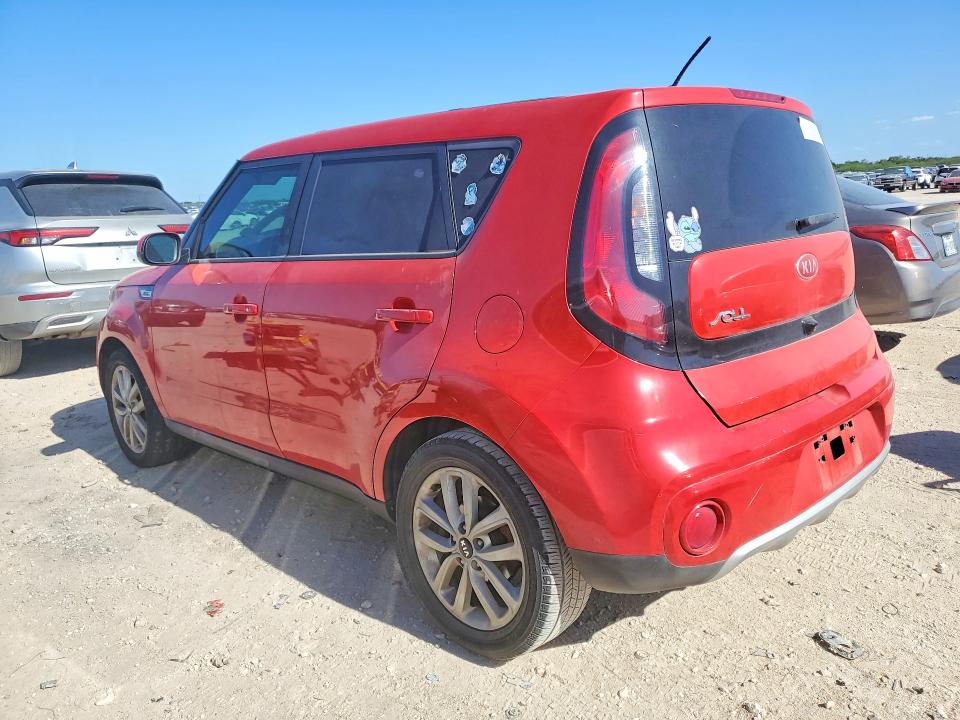 2018 Kia Soul მანქანა იყიდება აუქციონზე, vin: KNDJP3A57J7600986, აუქციონის ნომერი: 65675396