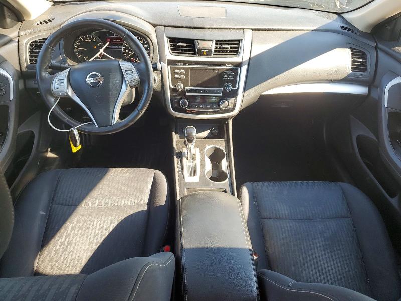 63493786 :رقم المزاد ، 1N4AL3AP5JC265706 vin ، 2018 Nissan Altima مزاد بيع