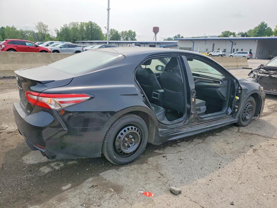 Продаж на аукціоні авто 2018 Toyota Camry, vin: 4T1B11HK4JU536246, номер лоту: 64767026