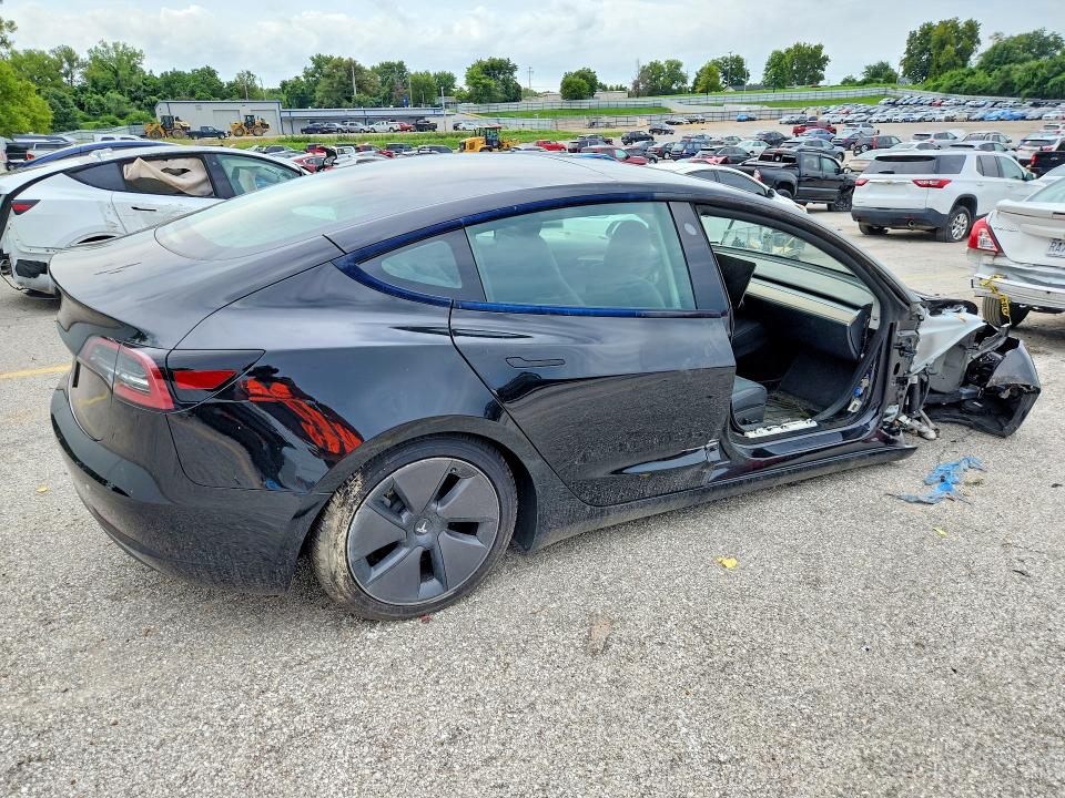 Продажа на аукционе авто 2023 Tesla Model 3, vin: 5YJ3E1EA4PF677554, номер лота: 64996936