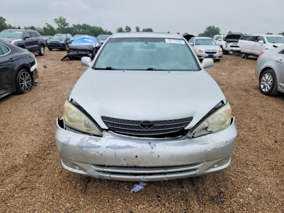 65170086 :رقم المزاد ، 4T1BE30K13U253396 vin ، 2003 Toyota Camry مزاد بيع