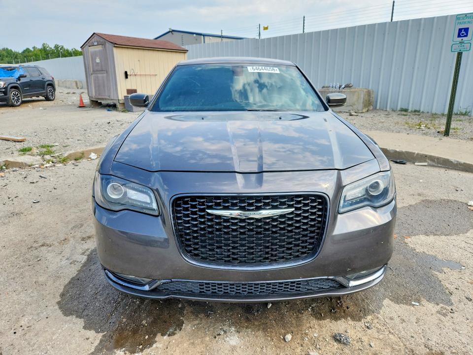 64644656 :رقم المزاد ، 2C3CCAGG2GH253389 vin ، 2016 Chrysler 300 مزاد بيع