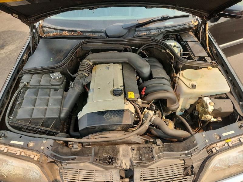 63970296 :رقم المزاد ، WDBHA28E6SF191711 vin ، 1995 Mercedes-benz C مزاد بيع