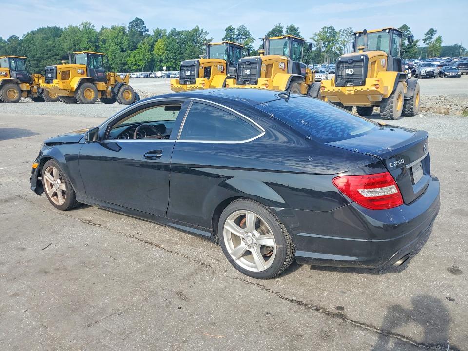 Продаж на аукціоні авто 2015 Mercedes-benz C, vin: WDDGJ4HBXFG368457, номер лоту: 64814926