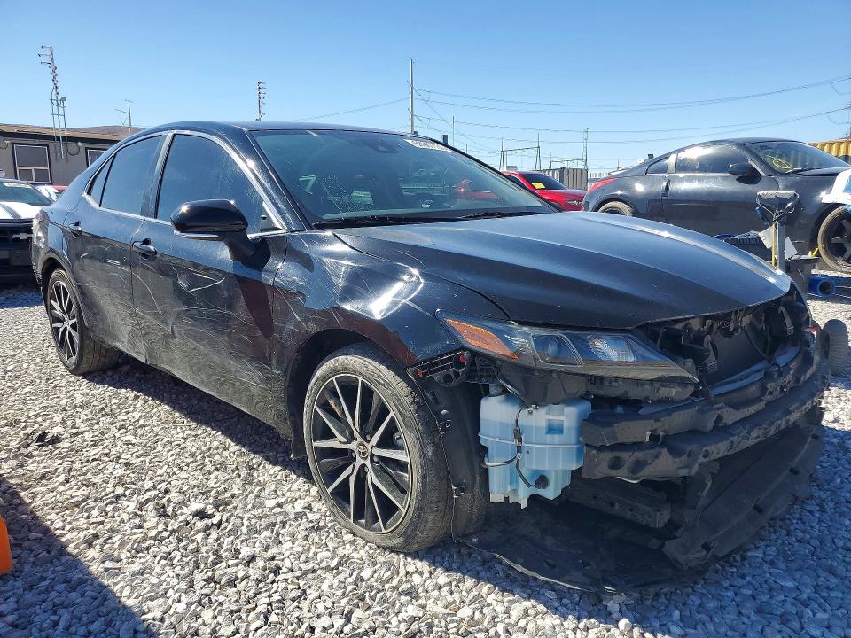 Продаж на аукціоні авто 2022 Toyota Camry, vin: 4T1G11AK1NU499940, номер лоту: 63667736