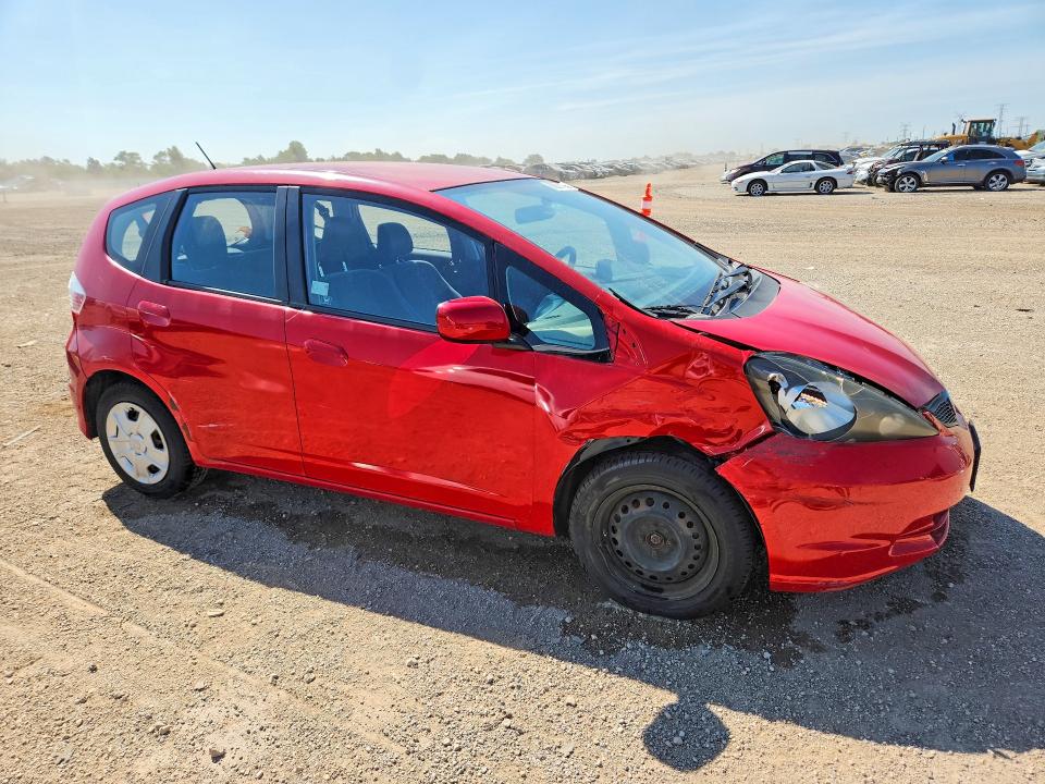 65831196 :رقم المزاد ، JHMGE8H36DC068836 vin ، 2013 Honda Fit مزاد بيع