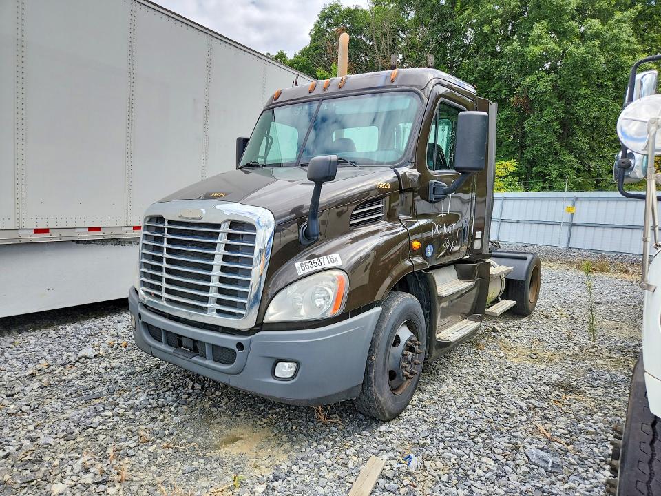 Auction sale of the 2017 Freightliner Cascadia 113, vin: 1FUBGBDVXHLHH2528, lot number: 66353716
