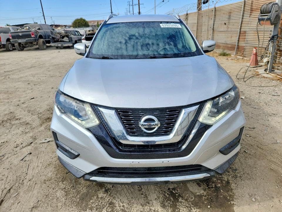 Продаж на аукціоні авто 2017 Nissan Rogue, vin: KNMAT2MT6HP537888, номер лоту: 63925266