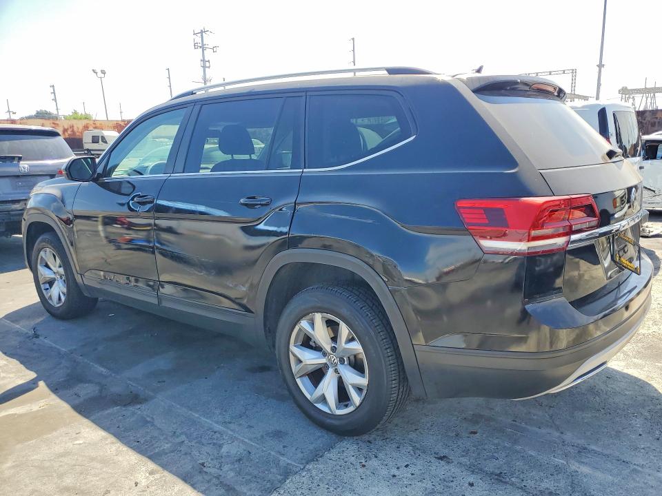 2018 Volkswagen Atlas მანქანა იყიდება აუქციონზე, vin: 1V2AP2CA2JC598557, აუქციონის ნომერი: 65867076