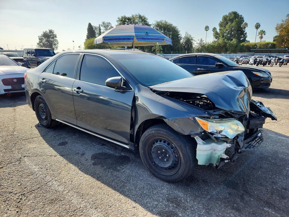 67202626 :رقم المزاد ، 4T4BF1FK9CR160463 vin ، 2012 Toyota Camry مزاد بيع